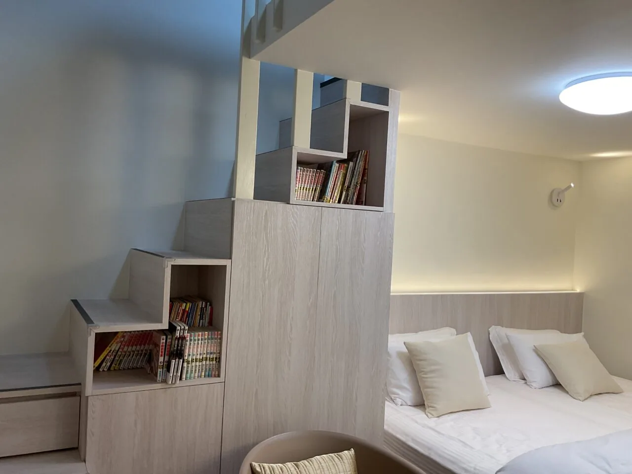 Room 102 · Cabin Double