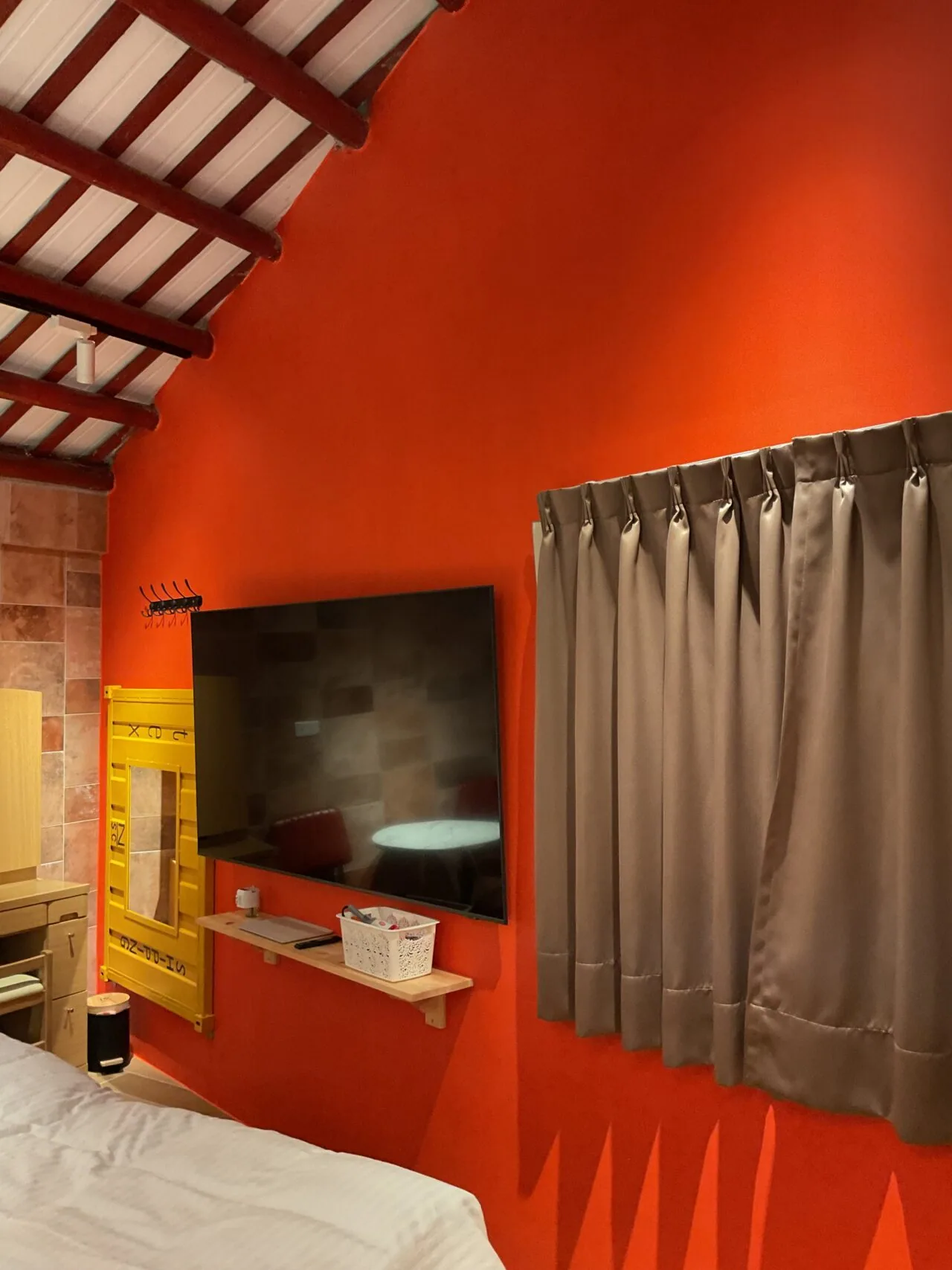 Room 104 photo 4